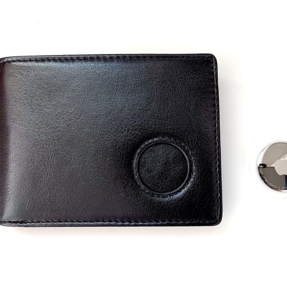 mobi.D (mobile digital) Smart AirTag Classic Leather Wallet - Picture 4 of 12